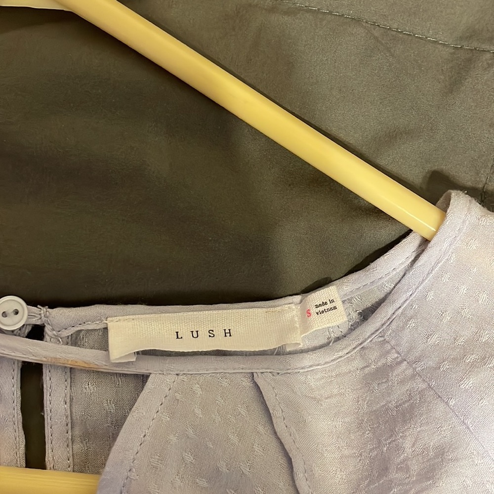 Light blue blouse. - Picture 2 of 5